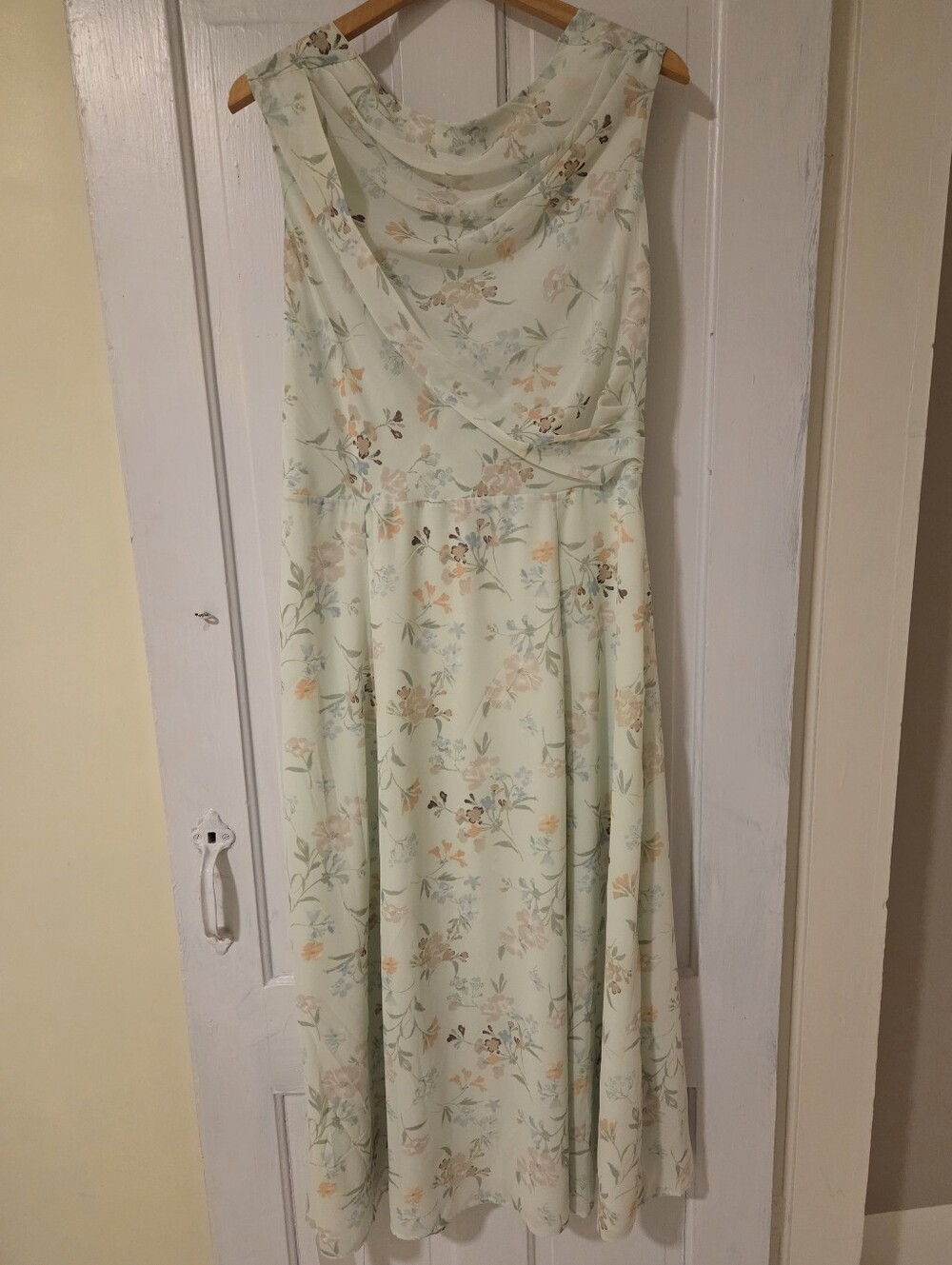 NWT Abercrombie And Fitch Open Back Midi Dress Light Blue Floral Size Large